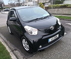 Toyota IQ Luna 1.0 2011