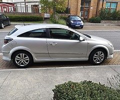 Opel Astra GTC 1.4 Petrol 2009 - Image 4/10