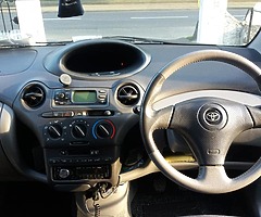 Toyota Yaris 01 - Image 6/9