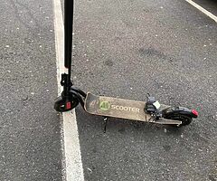 S10 Electric Scooter - Image 8/8