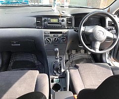 Toyota corolla - Image 4/9