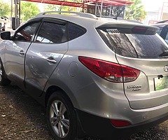 hyundai tucson - Image 5/7