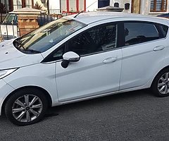 10 ford fiesta 1.4 petrol (crash repairable)