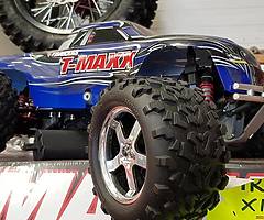 Nitro powered remote control truck famous traxxas t max full price is 650