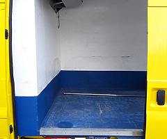 Ford transit jumbo refrigerated van 2012 - Image 5/8