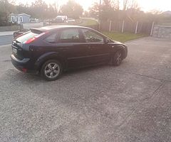 Ford focus 1.4 petrol clean little car little Mark on bumber