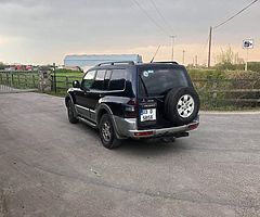 Mitsubishi Pajero Van New doe Automatic - Image 4/5