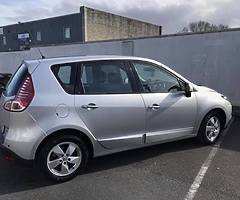 2009 RENAULT SCENIC