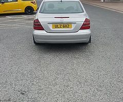 Mercedes E 2.2 D - Image 3/4