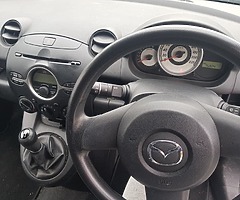 2009 Mazda 2 - Image 4/8