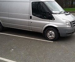 07 Ford transit lab.