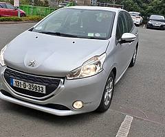 Peugeot 208 like new