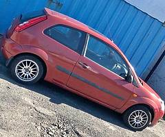 06 Ford Fiesta nct 6-19