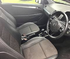 Vauxhall/Opel Astra 1.6L Manual, 3 Door Hatchback, 135k km (84k miles) - Image 9/10