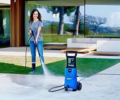 Nilfisk C 120 bar Pressure Washer (1400W motor, 6m high pressure hose), Blue