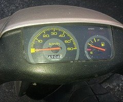 99 Suzuki 49cc scooter - Image 4/5