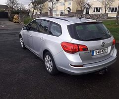 2011 Vauxhall Astra 1.7 CDTI - Image 2/8