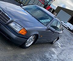 Merc c180 slammed