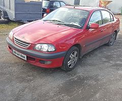 Toyota avensis 1.6 petrol