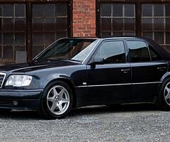 Mercedes W124 E500 AMG - Image 5/5