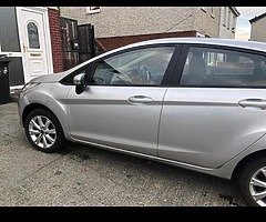 Very good car ford fiesta with fresh NCT