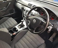 Volkswagen Passat - Image 6/6