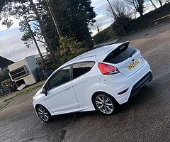 Ford fiesta zetec s