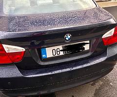 BMW 320i - Image 9/10