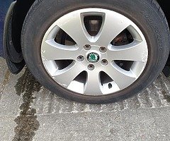 Skoda 1.6 tdi - Image 6/8