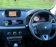 2010 Renault Megane 1.6 VVT DYNAMIQUE TOMTOM Navigation - Image 6/10