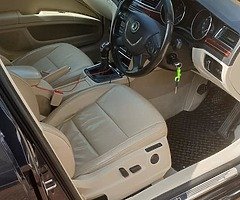 Skoda Superb 2.0 Tdi - Image 10/10