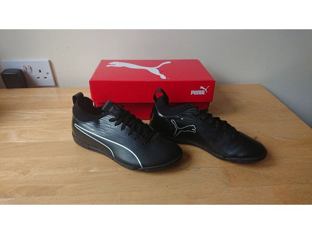 evoknit astro turf trainers