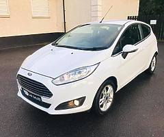 2014 Ford Fiesta - Image 6/10