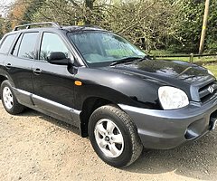 05 Santa Fe 2.0 Petrol 2wd €595. .Call [hidden information] - Image 7/7