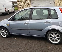 Ford fiesta - Image 8/10