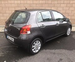 Toyota Yaris 1.33 Manual Transmission  €200 road tax - Image 3/10