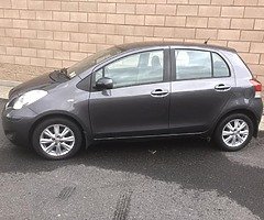 Toyota Yaris 1.33 Manual Transmission  €200 road tax - Image 6/10