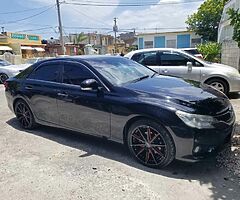 2013 Toyota Mark X
Kingston 
WhatsApp 876-895-6788
Call 876-893-9997
$2.100.000 Negotiable