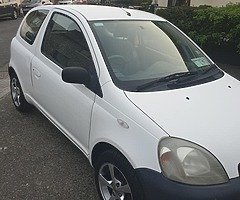 Toyota yaris - Image 7/8