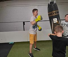 PUNCHING FITNESS KIDS CAMP - Image 3/4