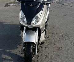 Skuter Yamaha x max 125 - Image 4/10