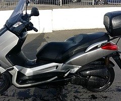 Skuter Yamaha x max 125 - Image 7/10