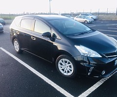 Toyota prius alpha 7seater automatic 1.8 patrol