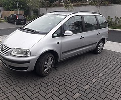 Volkswagen 7 seater 1.9 diesel tested and tax driving 100% - Image 4/8