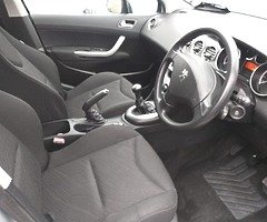 Peugeot 308 - Image 7/9