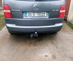 Volkswagen Touran 2.0 TDI 140 - Image 4/6