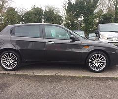 Alfa Romeo 147 Lusso - Image 8/10