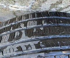 Land rover 19s genuine alloy wheels with good tyres for sale - Image 3/4