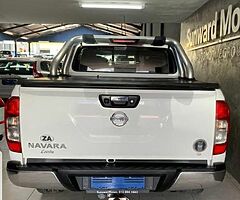 2017 Nissan Navara 2.3D Double Cab 4x4 SE 116000 kms done Mint condition 

BUY NOW BEFORE DECEMBER