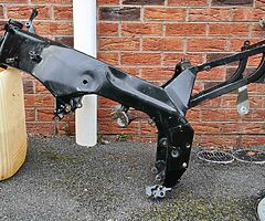 YAMAHA FZR TRACK BIKE PART'S - Image 7/7